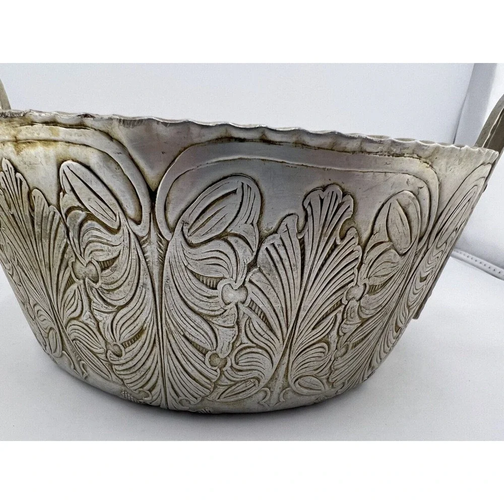 Vintage Trade Continental Hand Wrought Silver Sawtooth Edge Twin Handled‎ Bowl